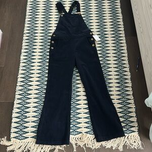 O’Neill corded navy blue overalls. NWT. Size 28.